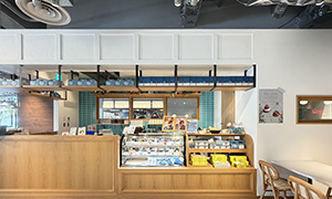 フルーツテーブル店（RYUBO FOOD HALL内）